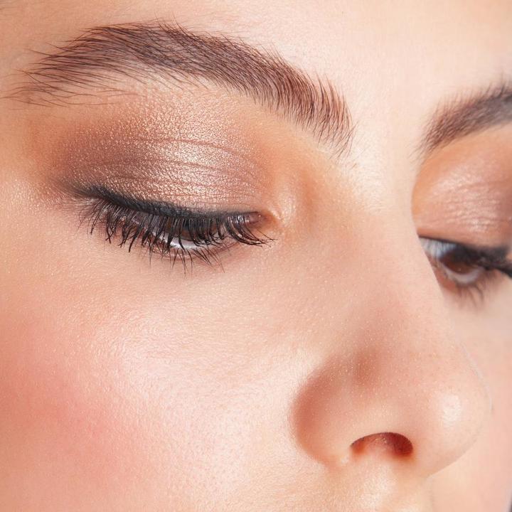 Immagine prodotto The Balm theBalm Overshadow All-Mineral Eyeshadow If You're Rich, I'm Single Mauve/Pewter 0.57g (Se sei ricco, Sono Single Malva/ Peltro)