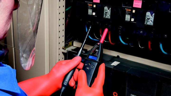 Produktbild Chauvin Arnoux Zweipoliger Spannungsprüfer P0 (CAT IV 1000V)