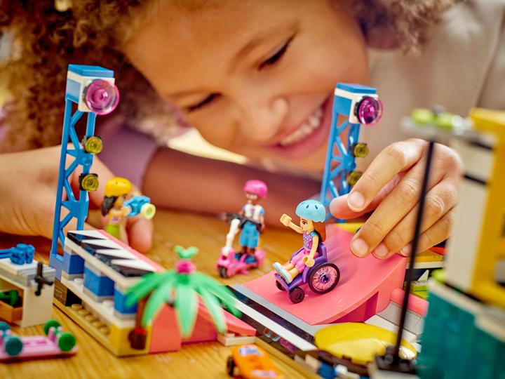 Produktbild LEGO Skatepark (41751, LEGO Friends)