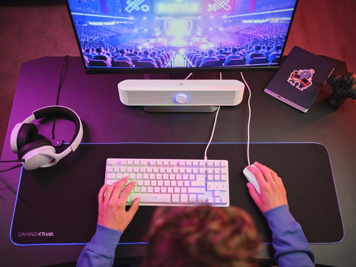 Actual product image Trust GXT 619W Thorne RGB