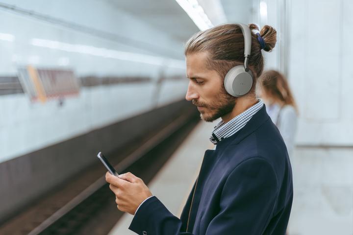 Actual product image Yealink BH72 Teams + BHC76, Wireless, 20 - 20000 Hz, Ufficio, 189 g, Auricolare, Grigio chiaro (Wireless, USB-C)