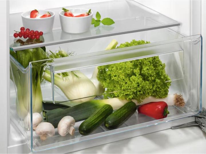 Actual product image Electrolux AEG built-in refrigerator (188 l)