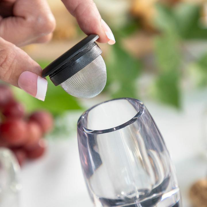 Produktbild InnovaGoods Weinbelüfter mit Filter, Ständer und Transportbeutel Wineir (Weinbelüfter)
