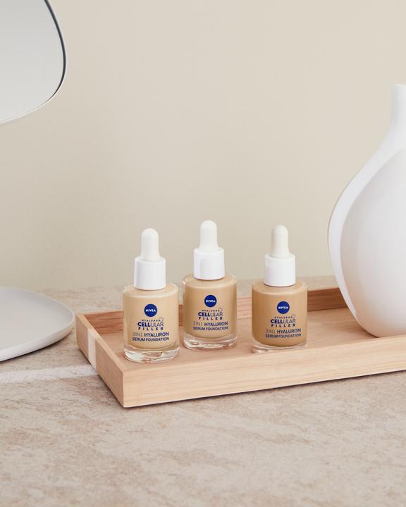 Produktbild NIVEA Hyaluron Cellular Filler 3in1 Serum Foundation dunkel (30ml) (03 Dunkel)