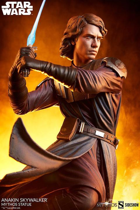 Actual product image Sideshow Star Wars "Anakin Skywalker" 1/5 Mythos Statue