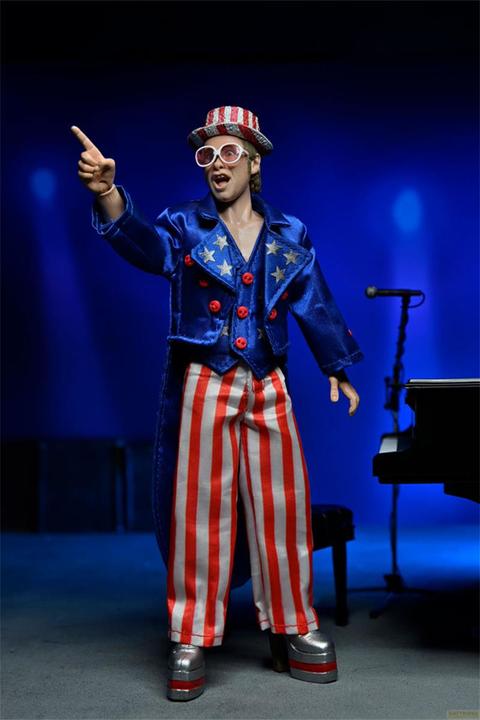 Immagine prodotto Neca Elton John: Live in '76 - Elton John con pianoforte Set di figure d'azione vestite da 8 pollici
