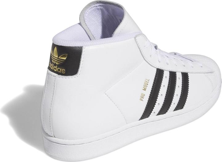 Actual product image adidas M39063 (41 1/3)
