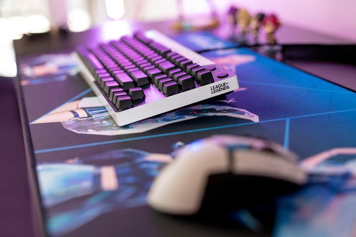 Actual product image Logitech G Pro League of Legends (DE, Cable)