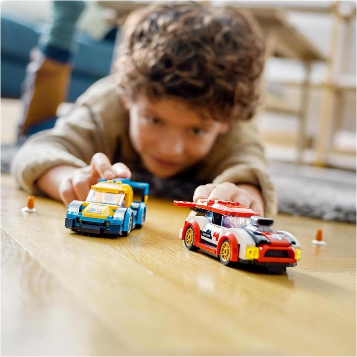 Actual product image LEGO Race car duel (60256, LEGO City)