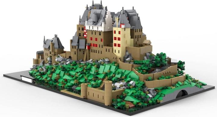 Blue Brixx Eltz Castle