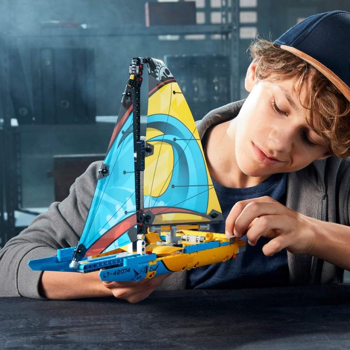 Image du produit LEGO Yacht de course (42074, LEGO Technic)