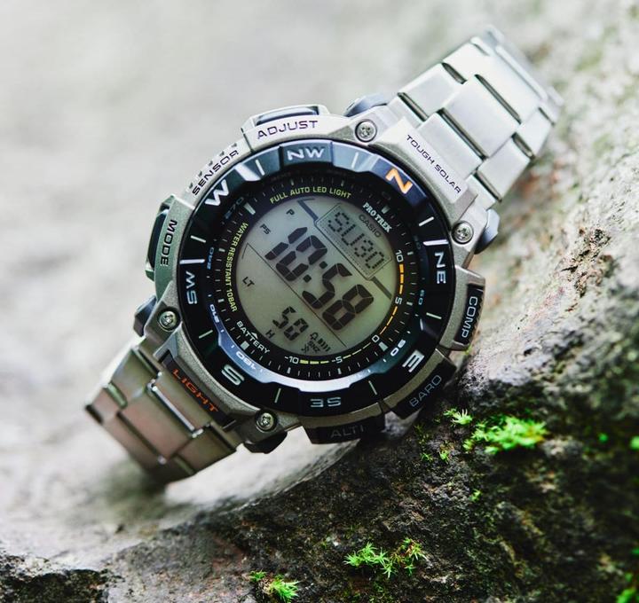 Produktbild Casio Pro Trek (Sportuhr, Chronograph, 54.70 mm)