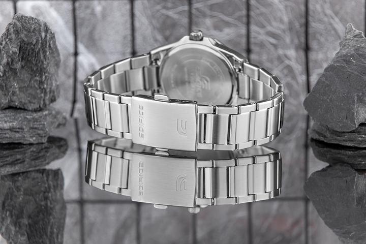 Actual product image Casio Edifice Classic (Analogue wristwatch, 40 mm)
