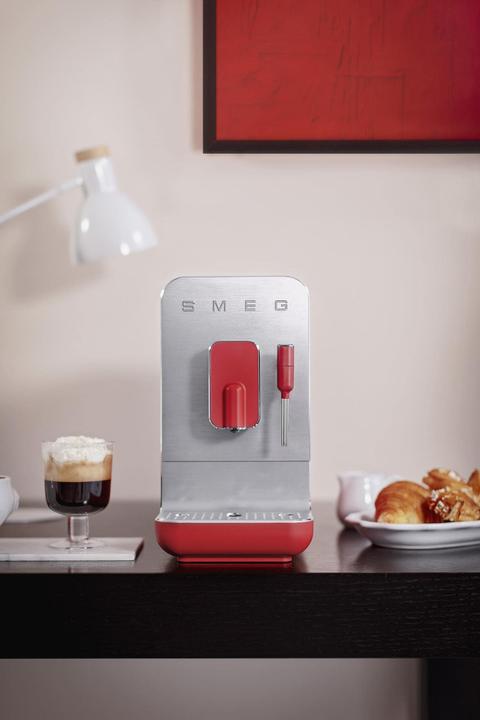 Actual product image Smeg Fully Automatic Coffee Machine 50's Style red