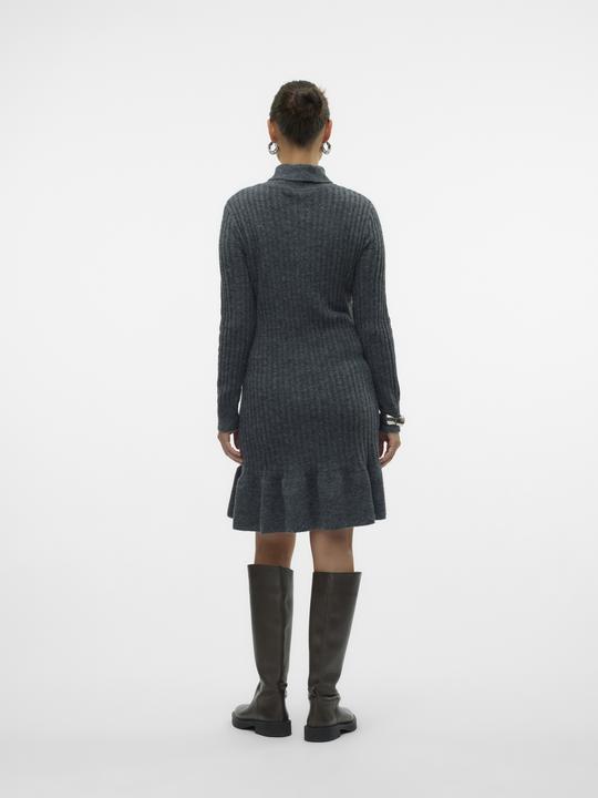 Produktbild Mamalicious Normal geschnitten Rollkragen Gerippte Ärmelbündchen Schmale Ärmel Kurzes Kleid Strickkleid (XS)