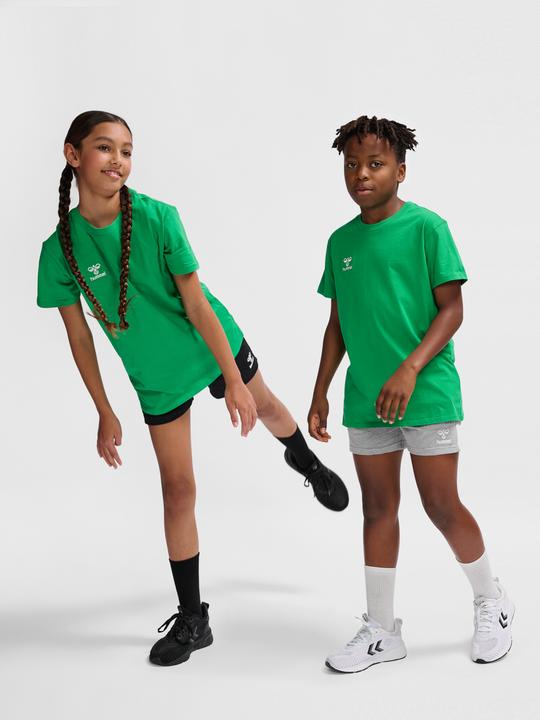 Actual product image hummel HMLGO 2.0 T-SHIRT S/S KIDS (152)