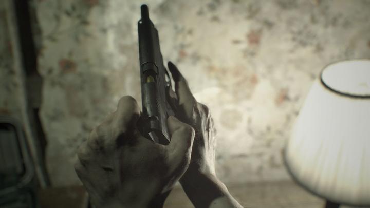 Actual product image Capcom Sony Resident Evil 7 Biohazard, PS4 Standard PlayStation 4 (PS4, EN)