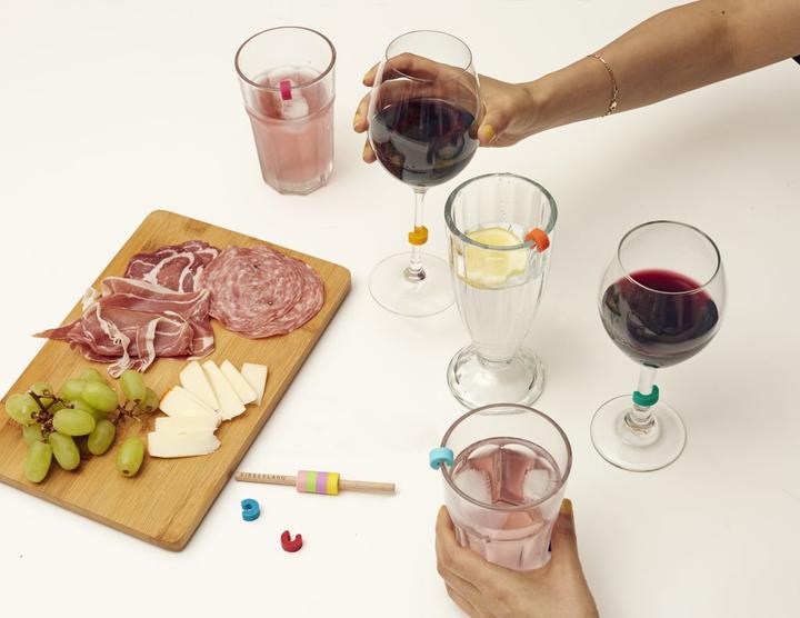 Image du produit Kikkerland marqueur de boisson (Shaker à cocktails)