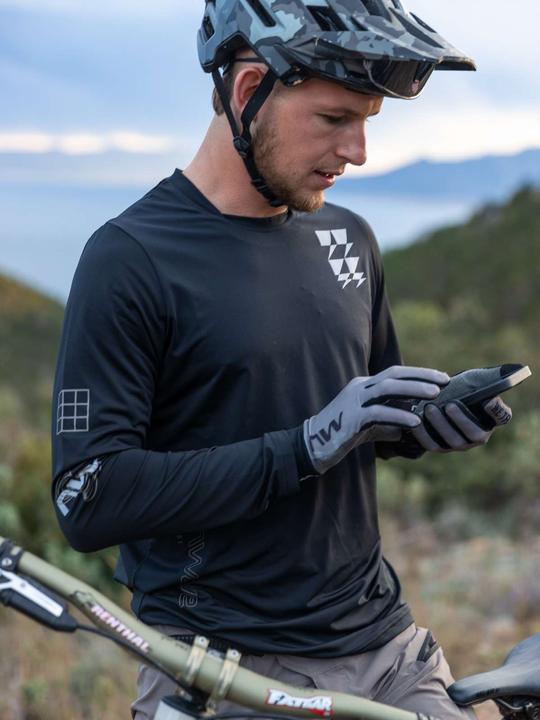 Image du produit Northwave Bomb Jersey Langarm-Radtrikot (S)