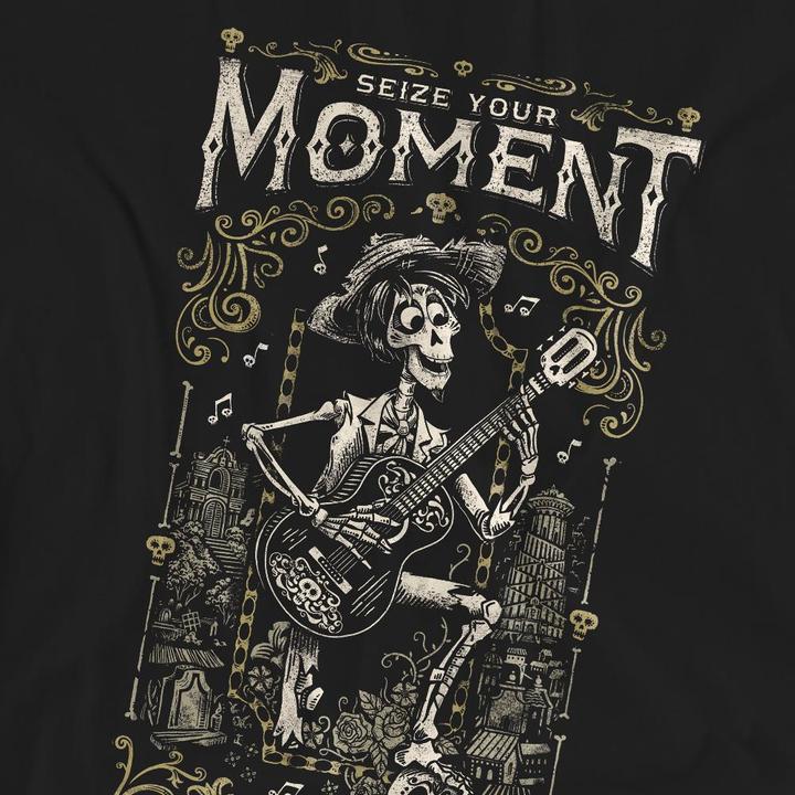 Actual product image La Maison du Coco Unisex Adult Seize Your Moment Recuerdame Hector T-Shirt (S)