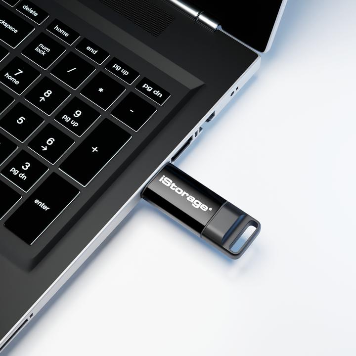 Produktbild iStorage datAshur BT - USB Flash-Laufwerk (biometrisch) (32 GB, USB-A)