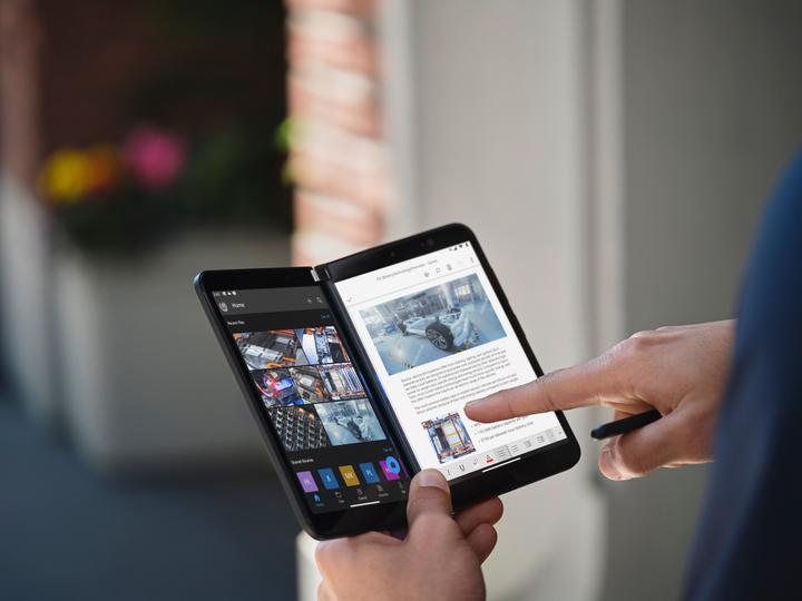 Produktbild Microsoft Surface Duo 2 B2B (256 GB, Obsidian, 8.30", SIM + eSIM, 12 Mpx, 5G)