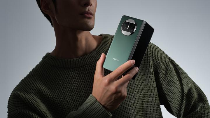 Actual product image Huawei Mate X3 (512 GB, Dark green, 7.85", Dual SIM, 50 Mpx, 4G)