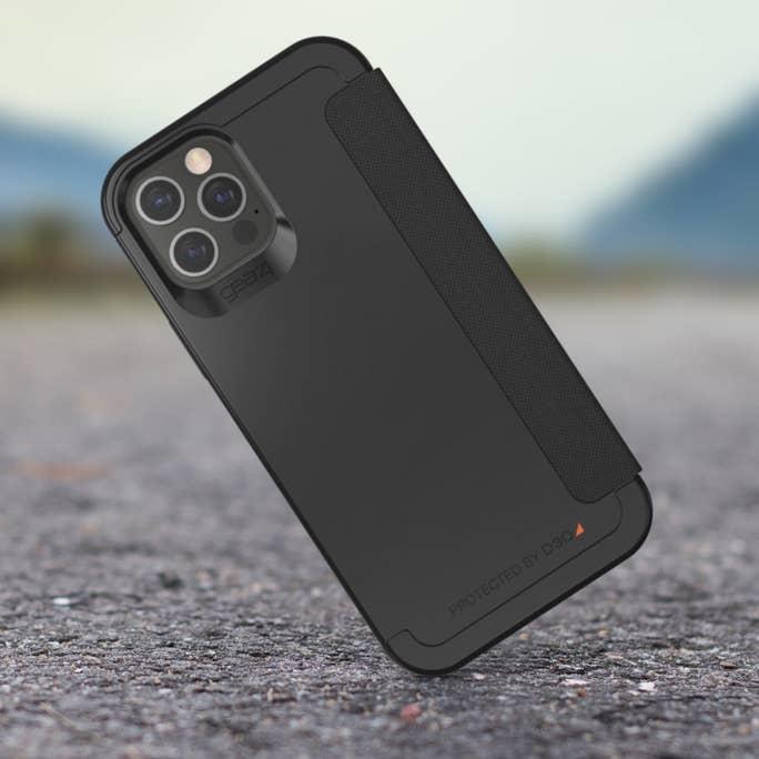 Produktbild gear4 Wembley Flip (Apple iPhone 12 Pro Max)