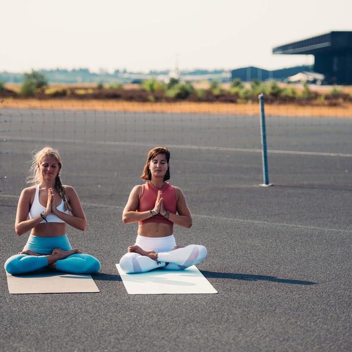 Actual product image Tunturi TPE Yogamatte Rutschfest Anthrazit 3 mm (3 mm)