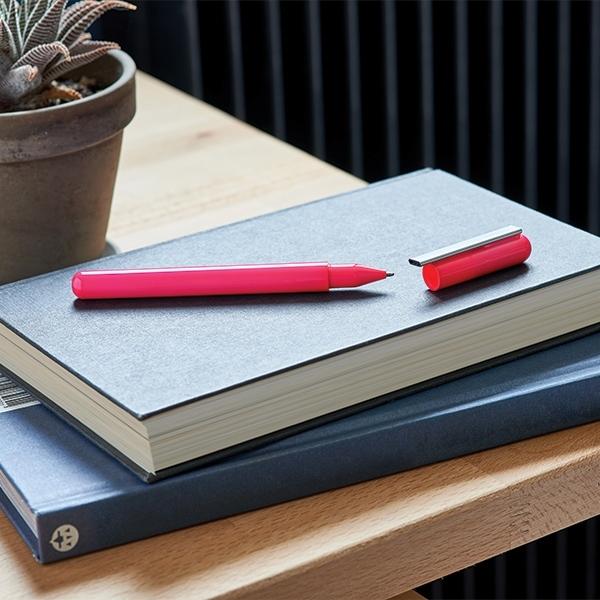 Actual product image Lexon C-Pen Długopis z pendrivem USB-C 32GB różowy/pink LS101PF (32 GB, USB-C)