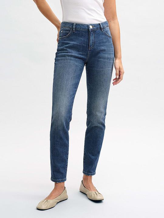 Actual product image Opus Evita (W44/L28)