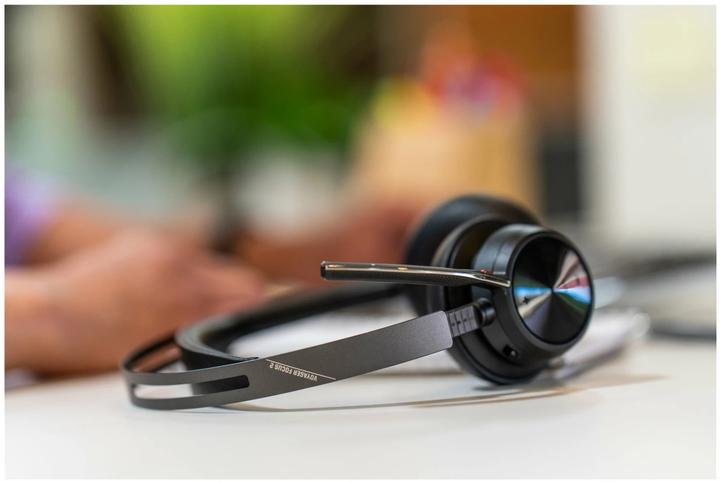 Actual product image Poly Voyager Focus 2 UC (Wireless, USB-A)