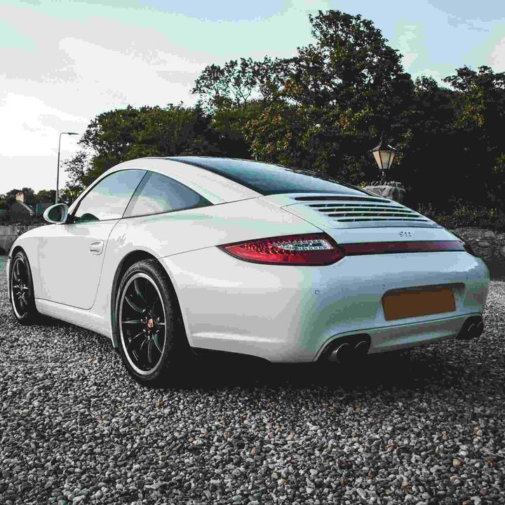 Actual product image WeatherTech Porsche 911.997 (2004-2013) 1st row car mats + Bose