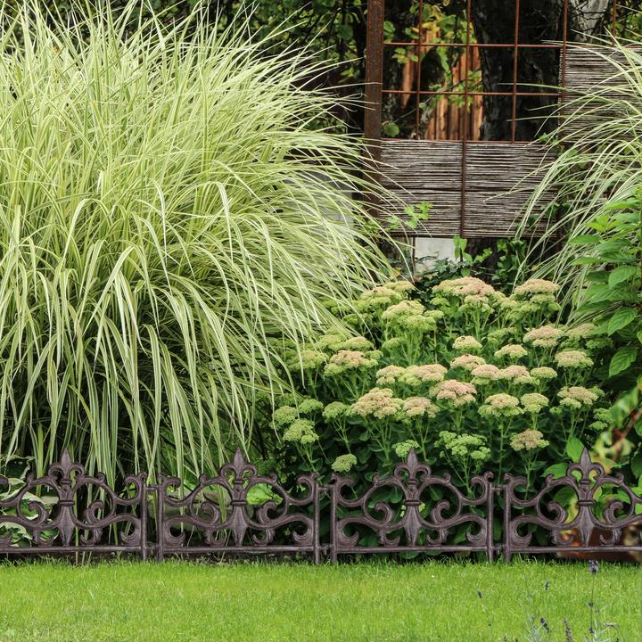 Actual product image Relaxdays Cast Iron Flowerbed Fence, Vintage Design (27 cm)