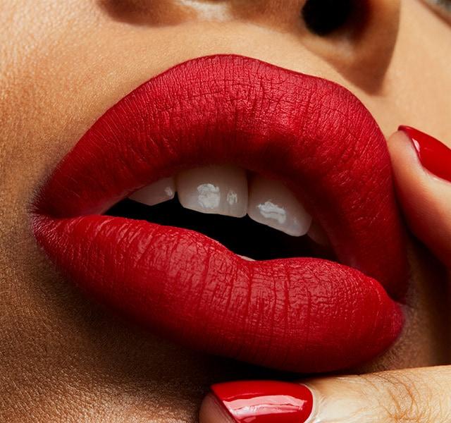 Image du produit MAC Cosmetics Lipcolour liquide Retro Matte (On se sent si bien)