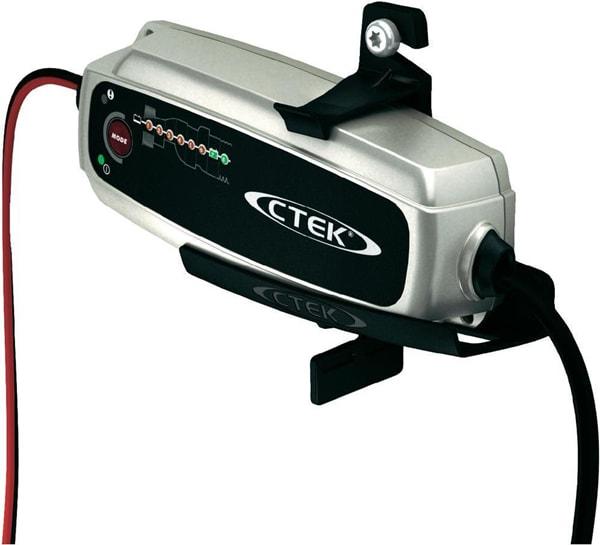 Produktbild Ctek MXS 5.0 mit Wandhalterung