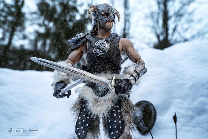 Actual product image Purearts The Elder Scrolls V: Skyrim - Deluxe Dragonborn 1:6 Scale Figure