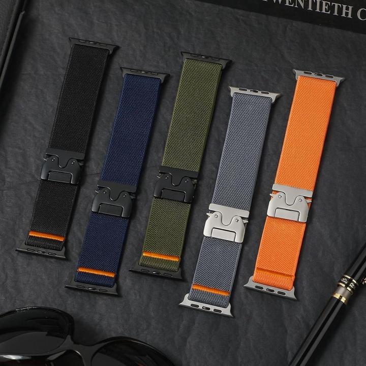 Image du produit 4Kom Nylon Clasp for Apple Watch 44/45/46/49mm - Orange