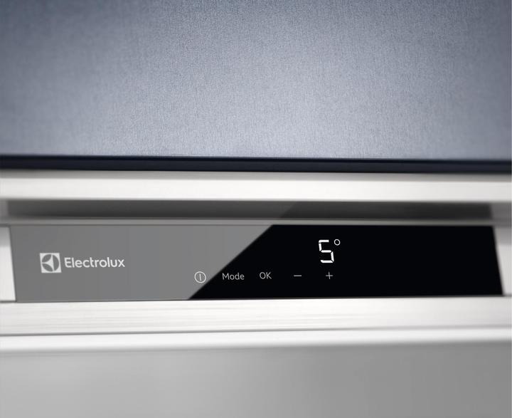Actual product image Electrolux IK243SL (214 l)