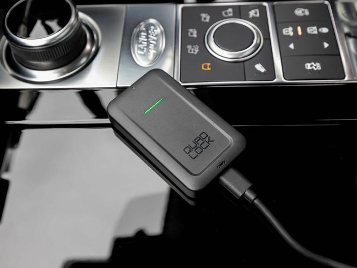Actual product image Quad Lock Wireless Carplay Adaptor (0.75 W)