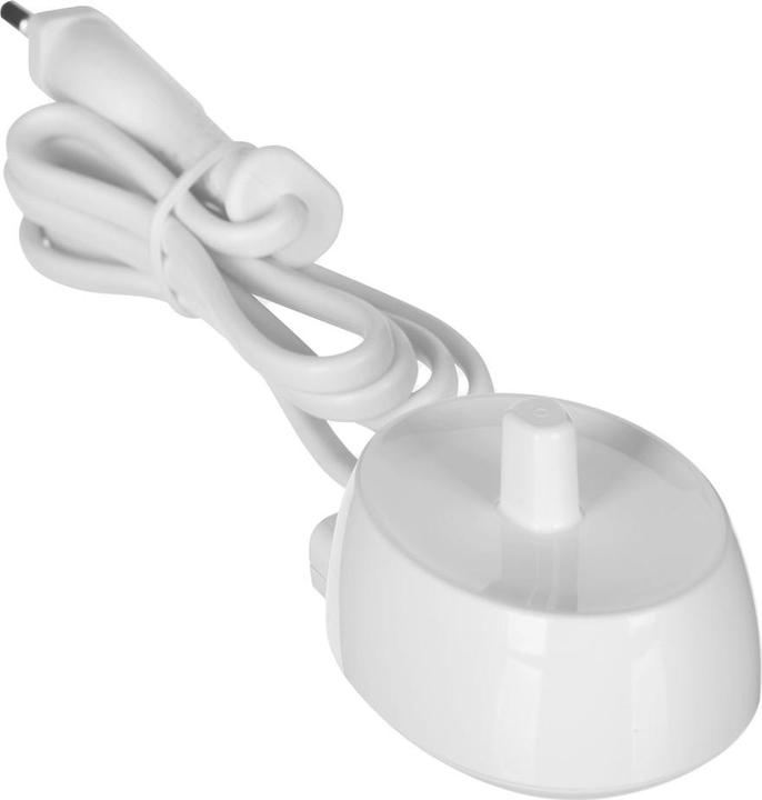 Actual product image Oral-B iO3 (Oscillating toothbrush)
