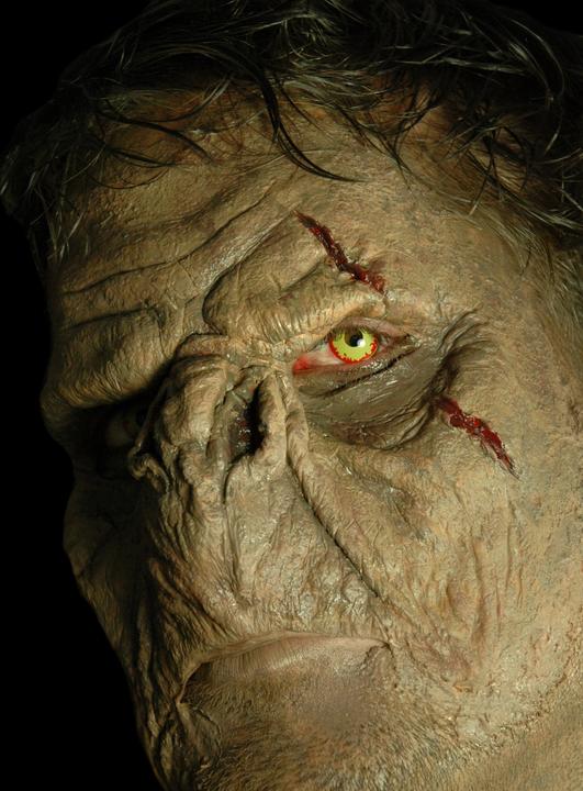 Produktbild Wizardo Hinterlistiger Ork Maske aus Latex zum Ankleben