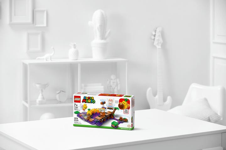 Actual product image LEGO Wiggler's Poison Swamp (71383, LEGO Super Mario)