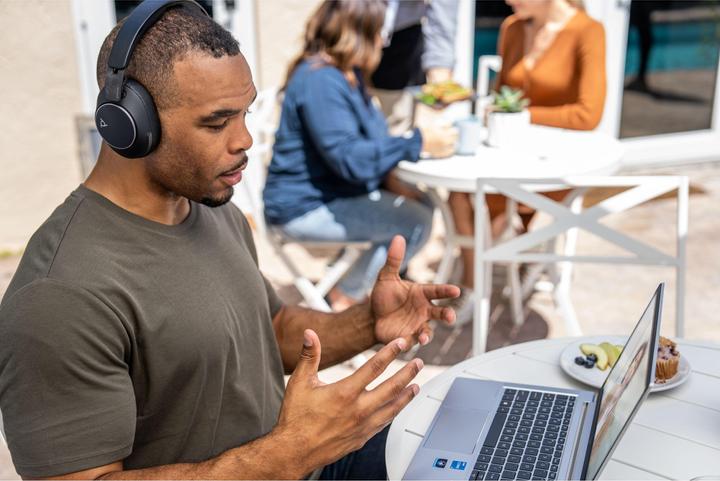 Actual product image Poly Voyager Surround 80 (Wireless, USB-C)