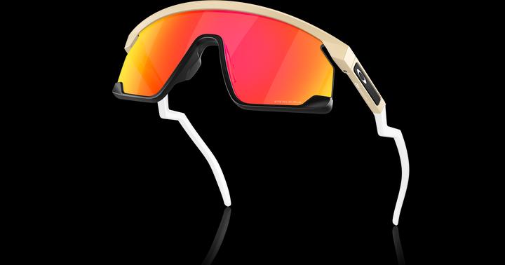 Produktbild Oakley Bxtr (Matte Desert Tan, prizm ruby)