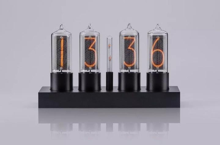 Actual product image Millclock NEU! ZIN18 Nixie-Uhr Klassiker Schwarzes Aluminiumgehäuse 4 Röhren.