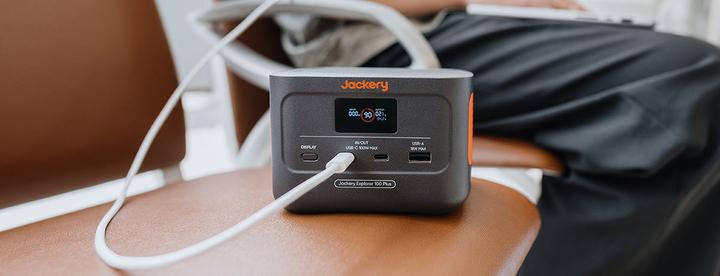 Actual product image Jackery Explorer 100 Plus (99 Wh, 0.97 kg)