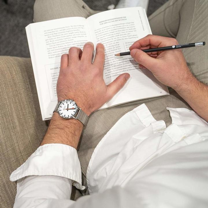 Produktbild Mondaine Classic - Modern (Analoguhr, 40 mm)
