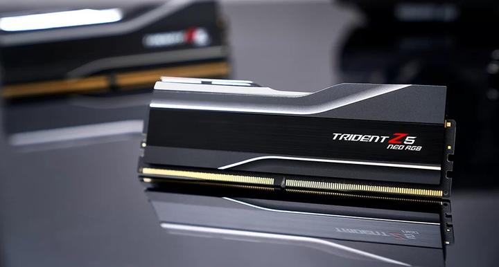 Produktbild G.Skill Trident Z5 RGB (2 x 16GB, 5600 MHz, DDR5-RAM, DIMM)