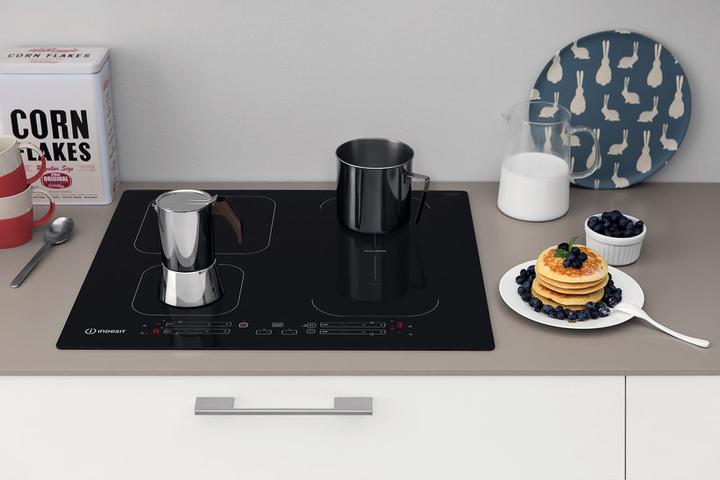 Produktbild Indesit IB 65B60 NE Schwarz Integriert 59 cm Zonen-Induktionskochfeld 4 Zone(n)